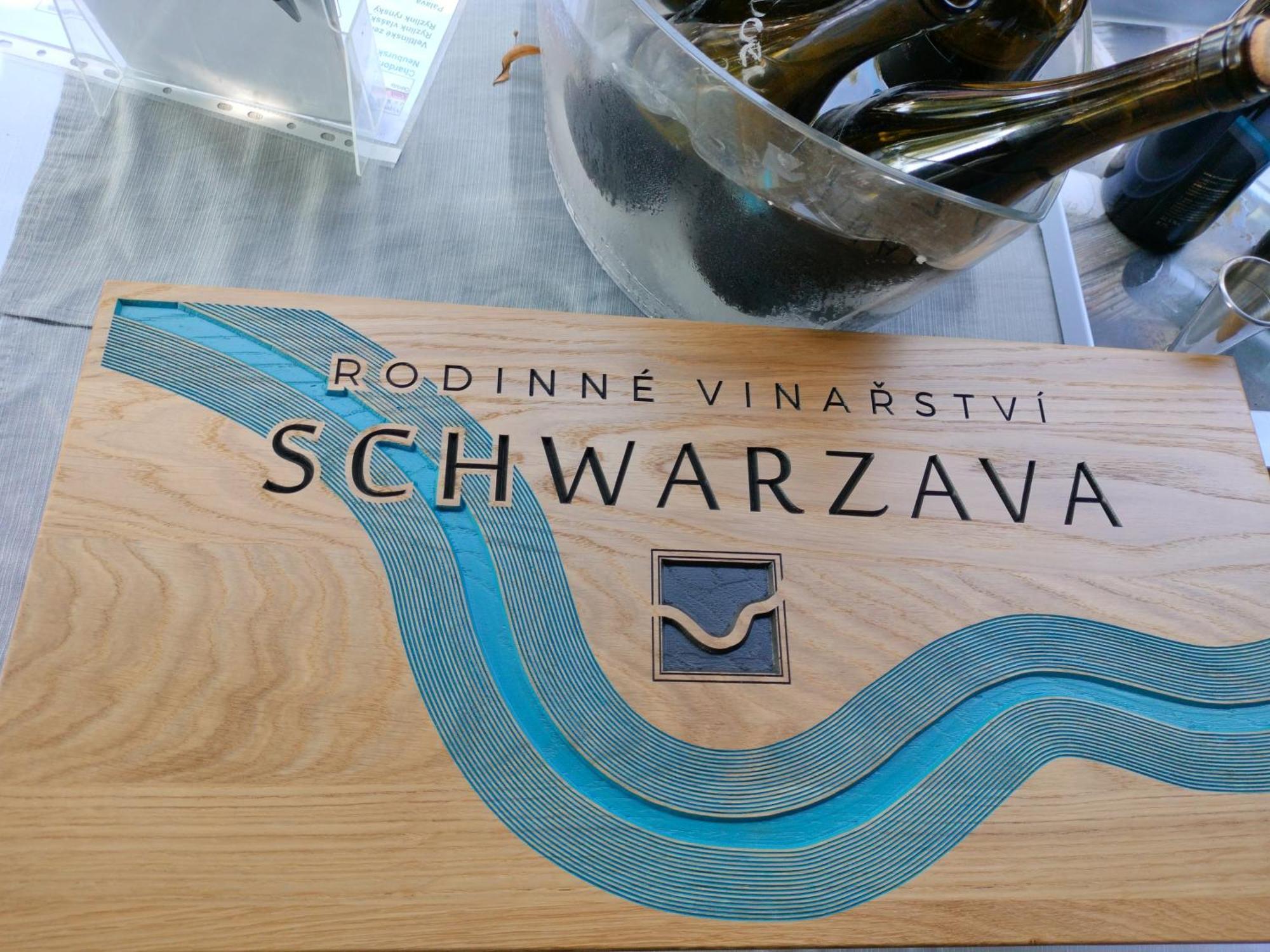 Penzion Schwarzava Uhercice  外观 照片